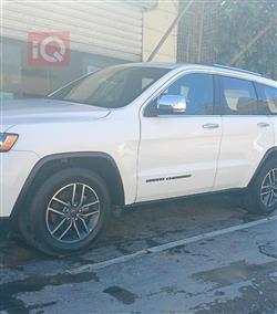 جیپ گراند شیرۆکی